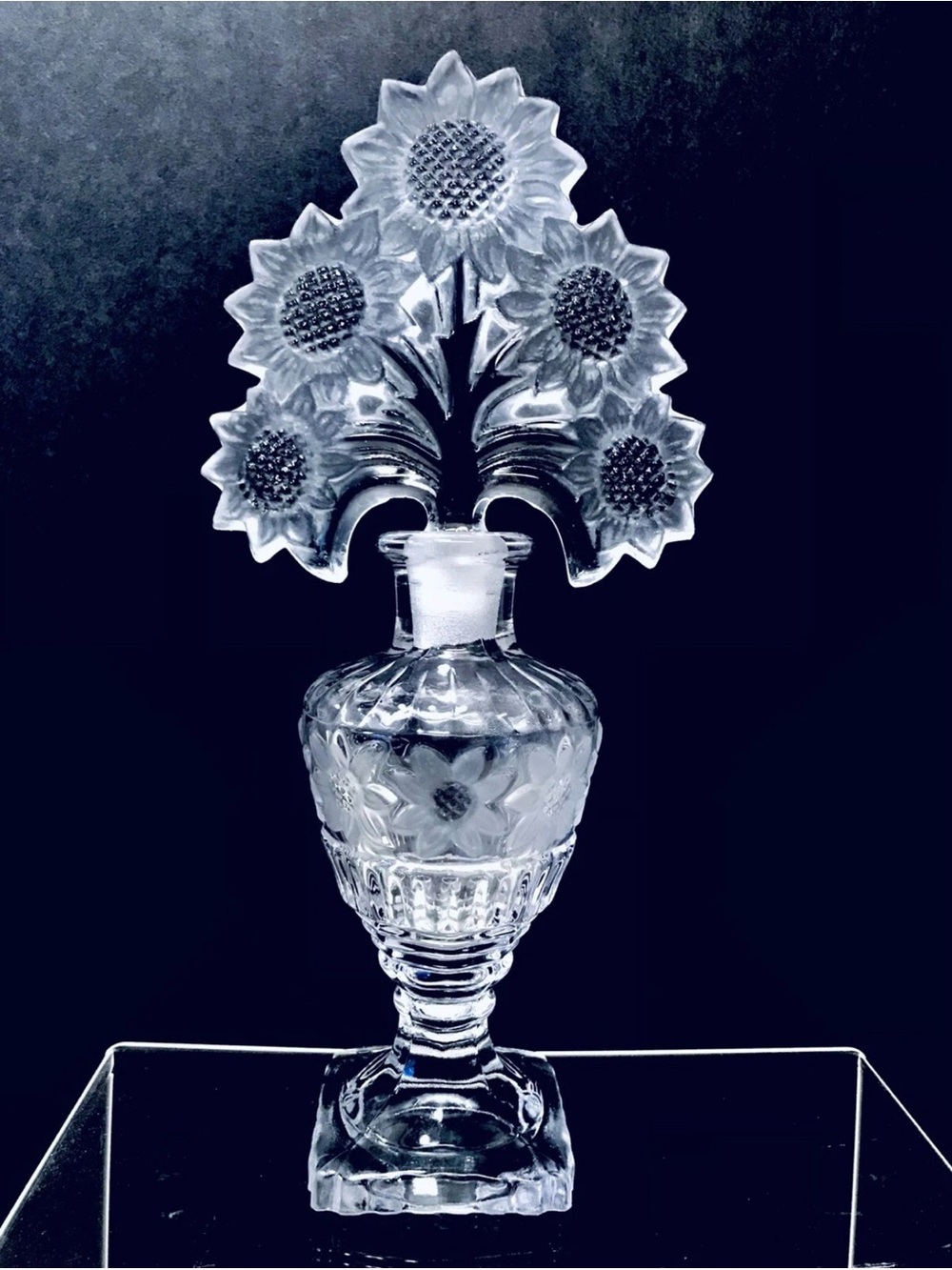 Imperial Glass Co. For Irice Vintage 1940’s Sunflower Perfume Bottle & Stopper